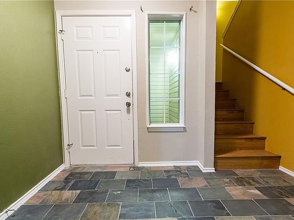 3rd image of 723 Creekwood Ct