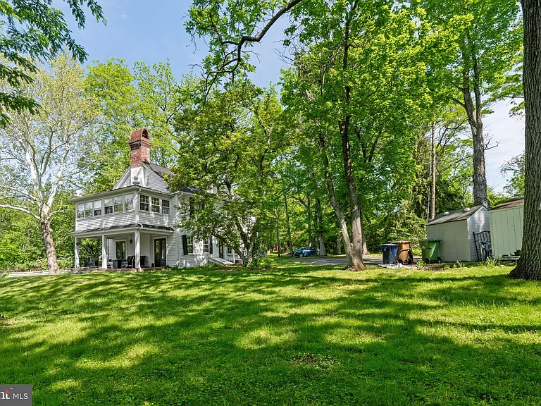 1404 E Butler Pike — Photo 11