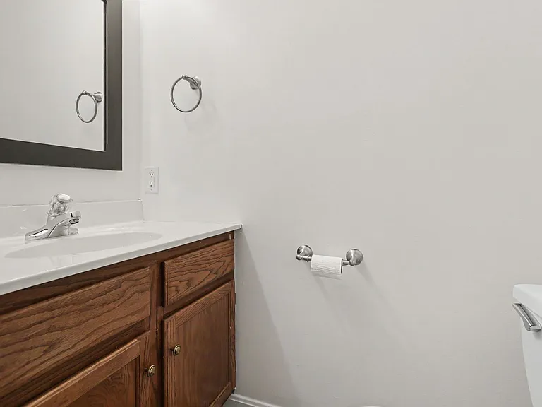 2165 Saint Clair Ct — Photo 15