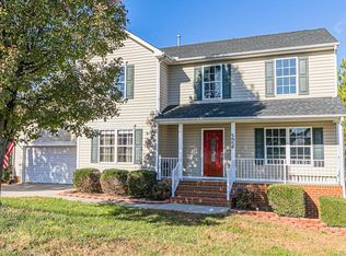2906 Littlebury Dr, Chester, VA 23831