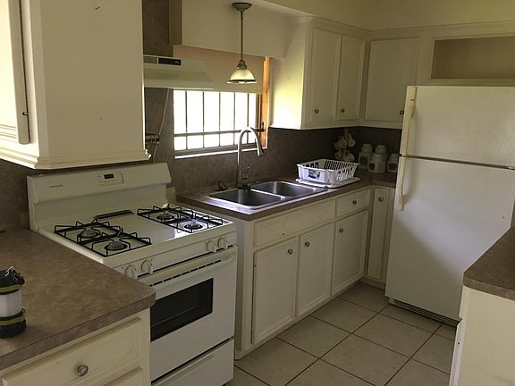 3rd image of 2631 Monticello Dr