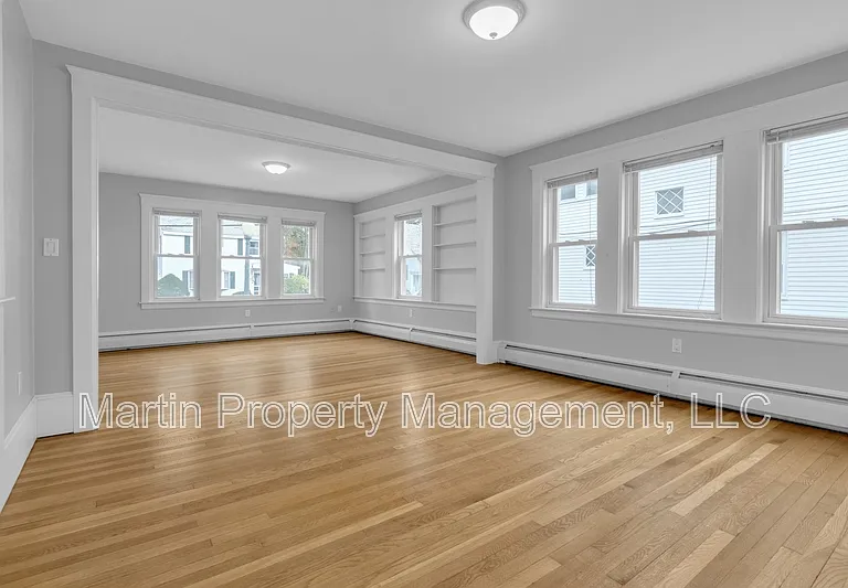 6 Stirling St #1 — Photo 8