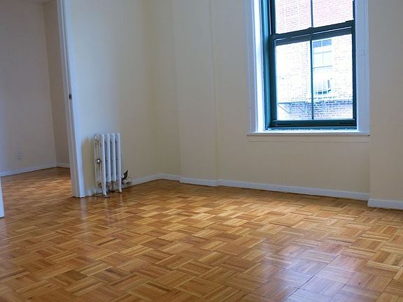 5th image of 531 E 78th St APT 6H