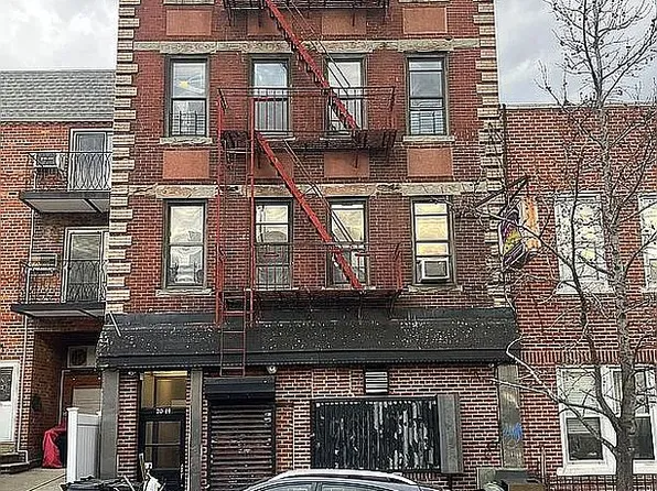 20-14 29th St #1, Astoria, NY 11105