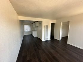 1468 S Palomares St, Pomona, CA