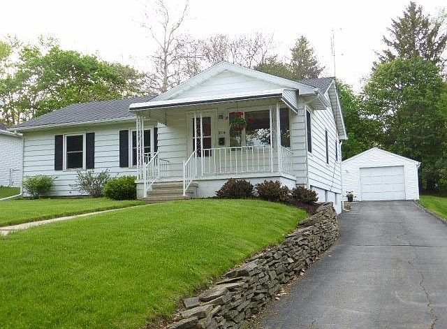 1st image of 216 W McKay St