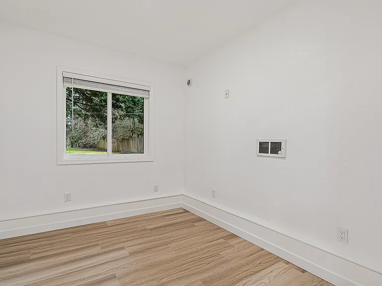 9408 Columbine Cir W — Photo 17