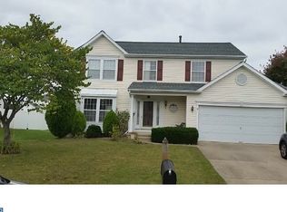 8 Patterson Ln, Sicklerville, NJ 08081