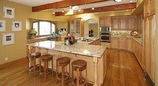 3rd image of 18684 Carriage Hill Dr