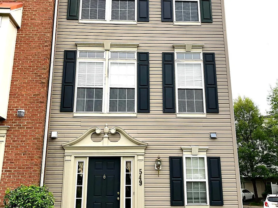549 Eisenhower Dr