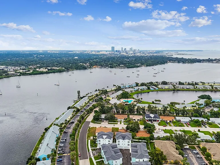 3874 Pompano Dr SE #3874 — Photo 38