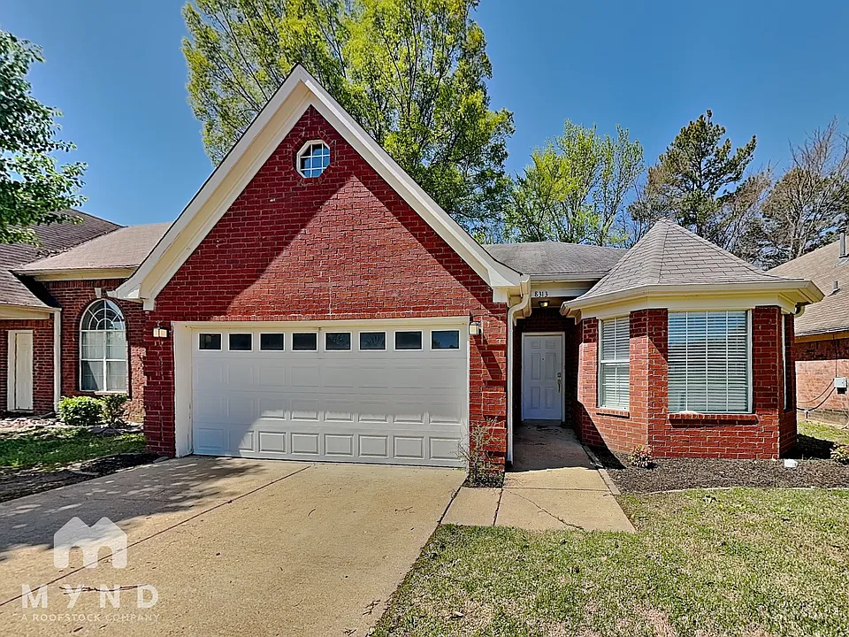 8313 Regal Bend Dr