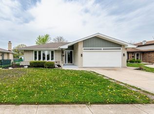 612 Thornwood Dr, South Holland, IL 60473
