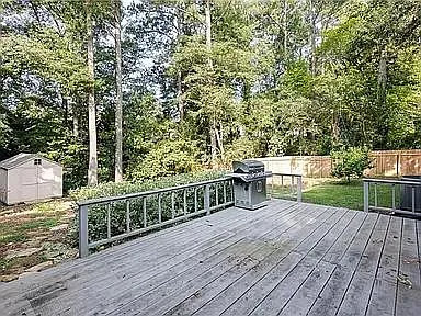 458 Woodstone West Dr — Photo 18