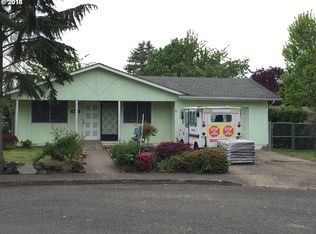 490 Marion Ct, Mount Angel, OR 97362