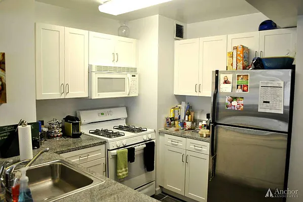 Rented by Anchor Associates | media 29