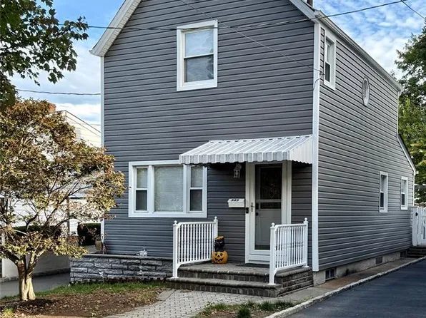 545 Lake Ave, Lyndhurst, NJ 07071