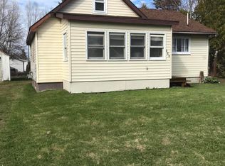 943 E Spruce St, Sault Sainte Marie, MI 49783