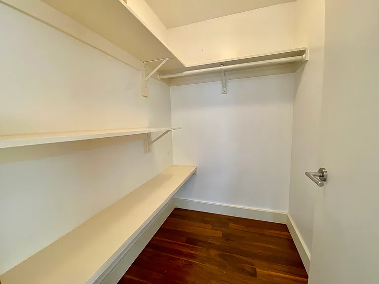 214 N 11th St #5U — Photo 9