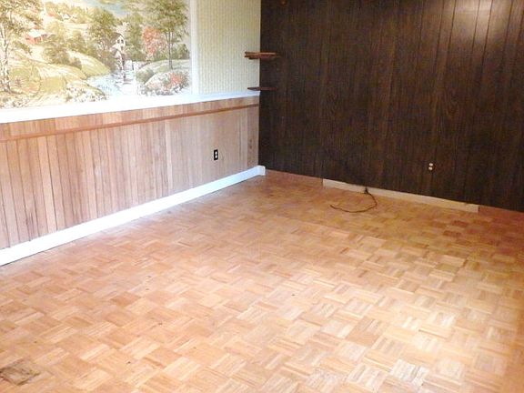 2nd image of 134 Crestwood Dr