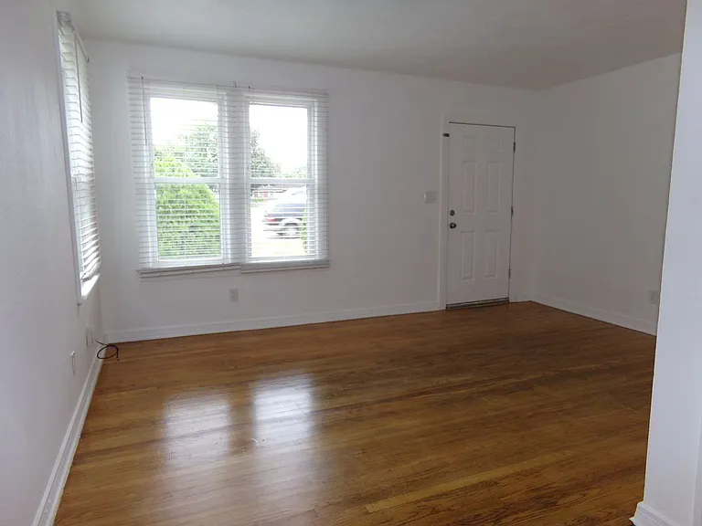 2924 Southside Blvd — Photo 5