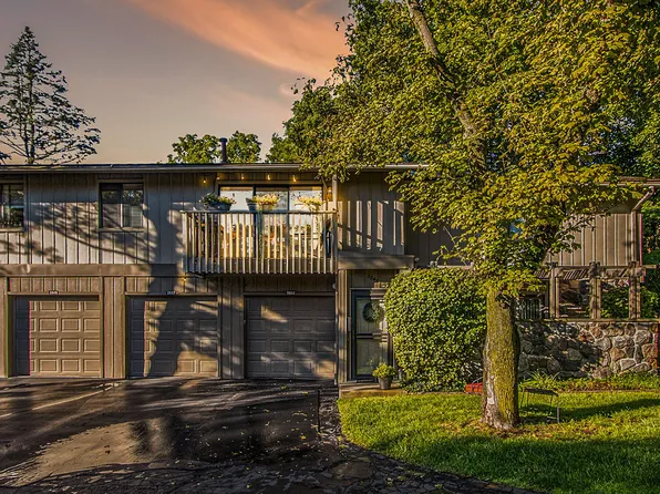 3848 Greenleaf Cir, Kalamazoo, MI 49008