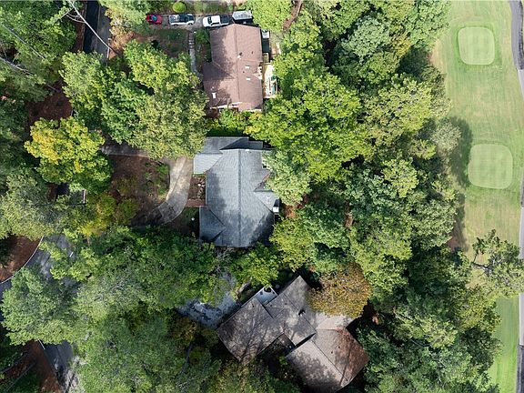 2nd image of 24 Anchorage Ln