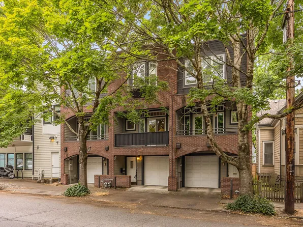 2667 NW Thurman St, Portland, OR 97210