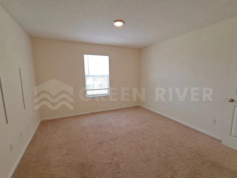 3107 Zeyno Dr — Photo 43
