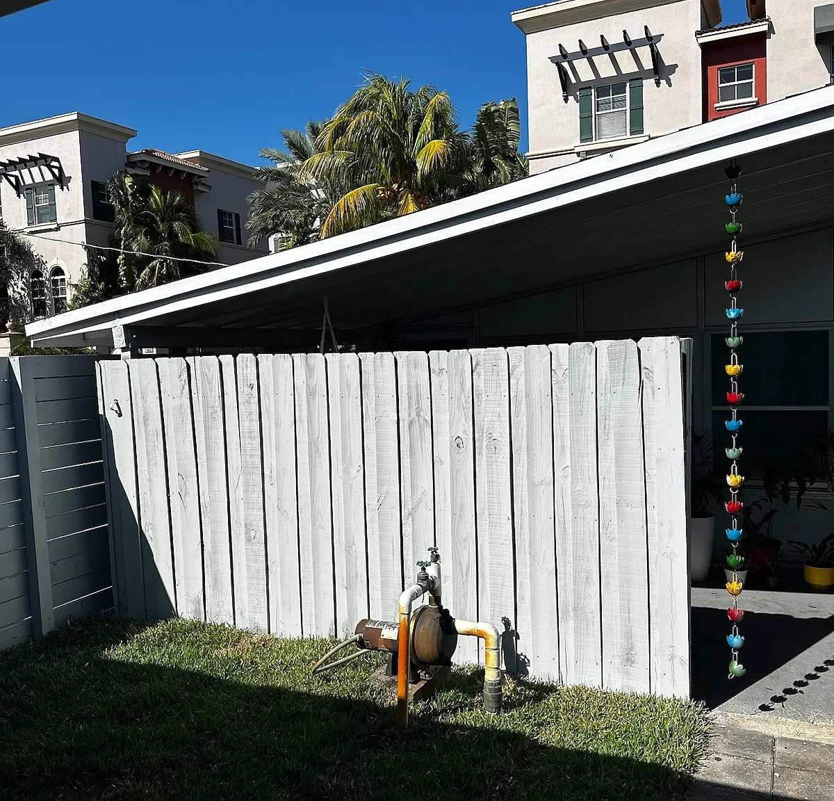 1020 NE 17th Way — Photo 1