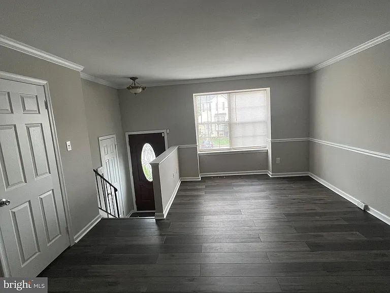 3153 Antrim Cir — Photo 2