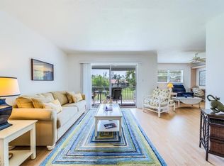 200 Turtle Lake Ct APT 302, Naples, FL 34105