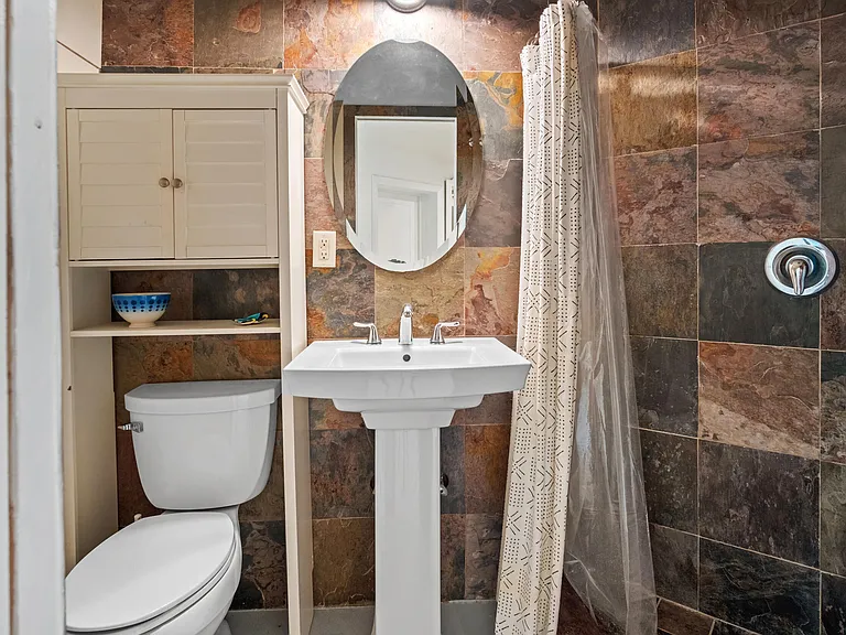 15 N Swinton Cir — Photo 26
