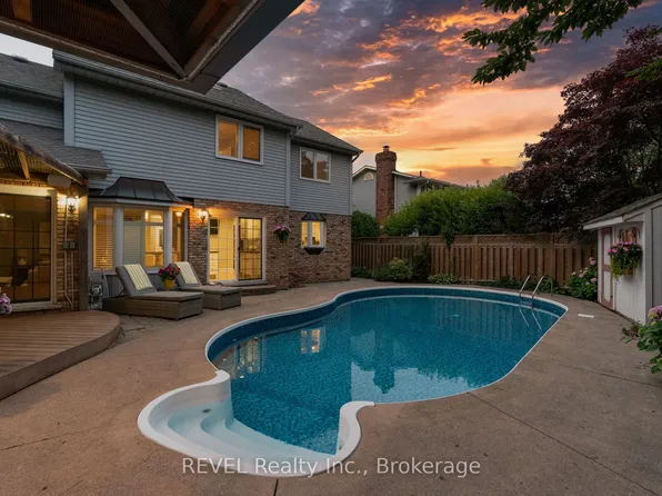 78 Sovereign Dr, Saint Catharines, ON L2T 1Z7