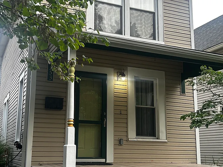 553 Bradley St — Photo 28