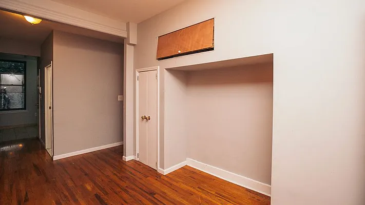 Rented by Nooklyn NYC LLC | media 42