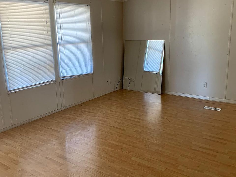 1st image of 7100 Airline Dr