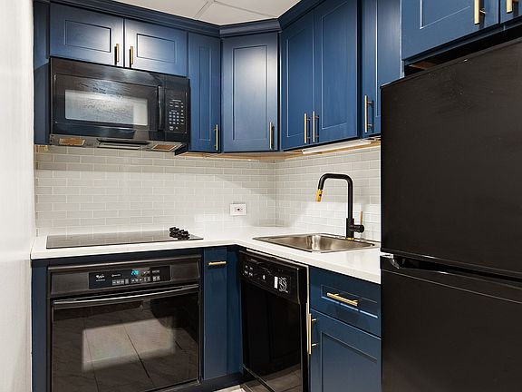 5th image of 56 Pine St APT 11B