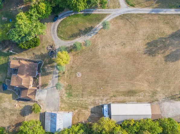 4461 Hazelton Etna Rd SW, Pataskala, OH 43062