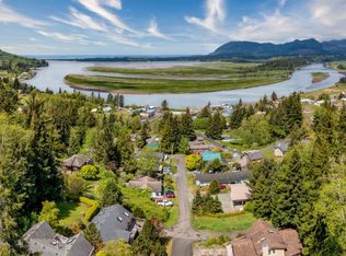 539 4th St, Wheeler, OR 97147