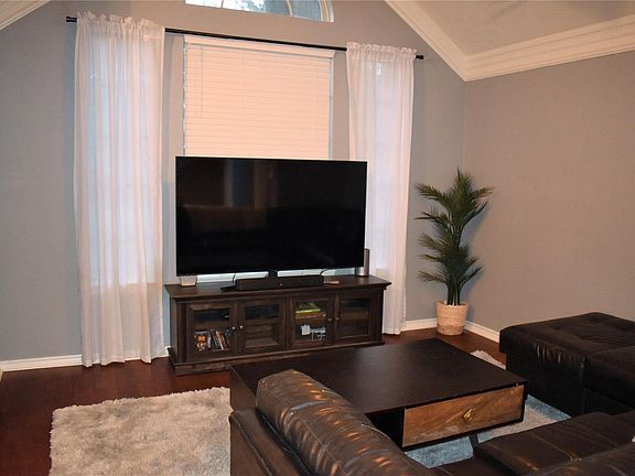 4th image of 5430 Fern Park Dr