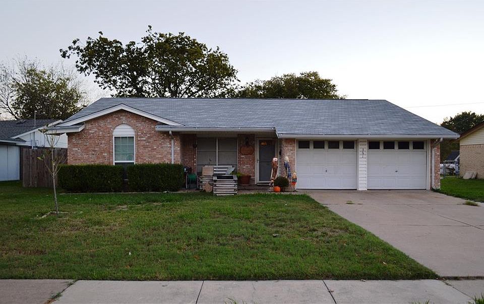 1st image of 361 Hawthorne Ln