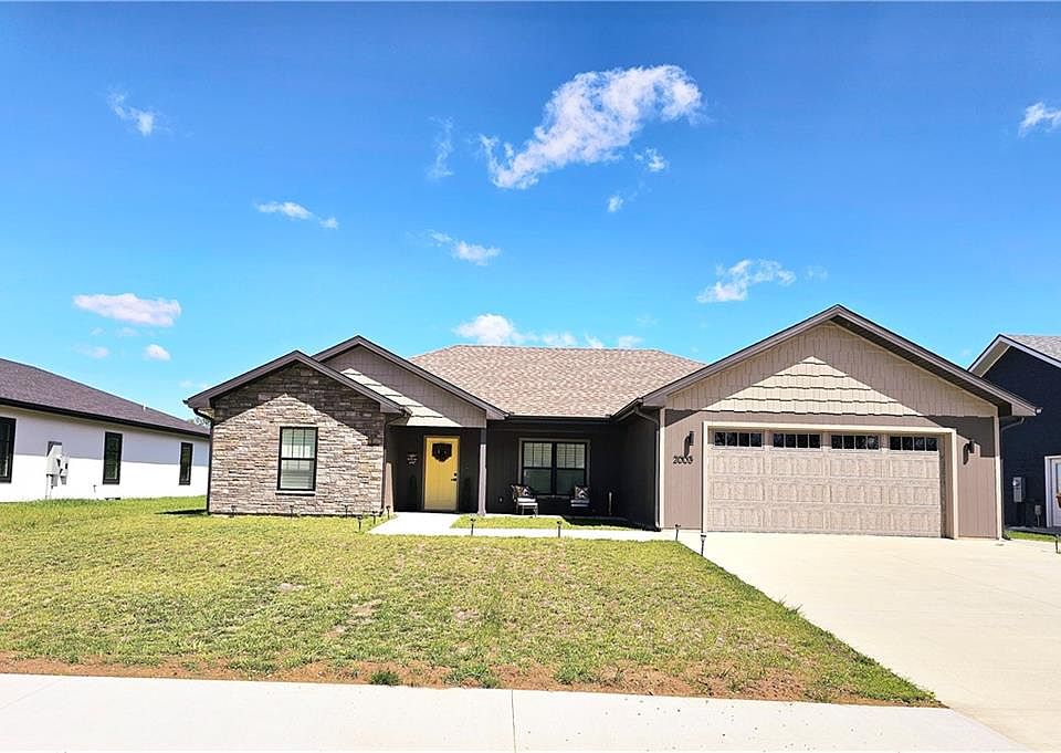 1st image of 2003 E Cow Creek Ln