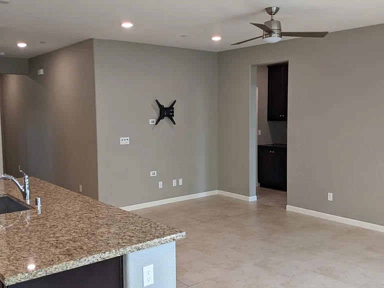 6011 Terra Ln — Photo 6