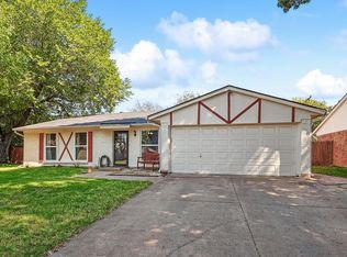 5833 Denise Dr, Haltom City, TX 76148