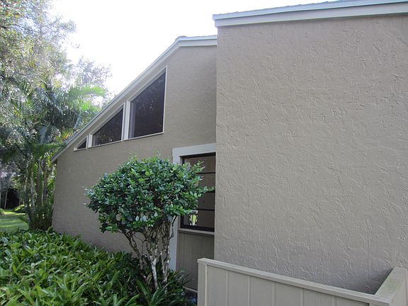 4th image of 5041 Village Gardens Dr #20
