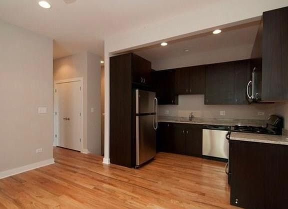 2nd image of 1253 N Rockwell St APT 1R