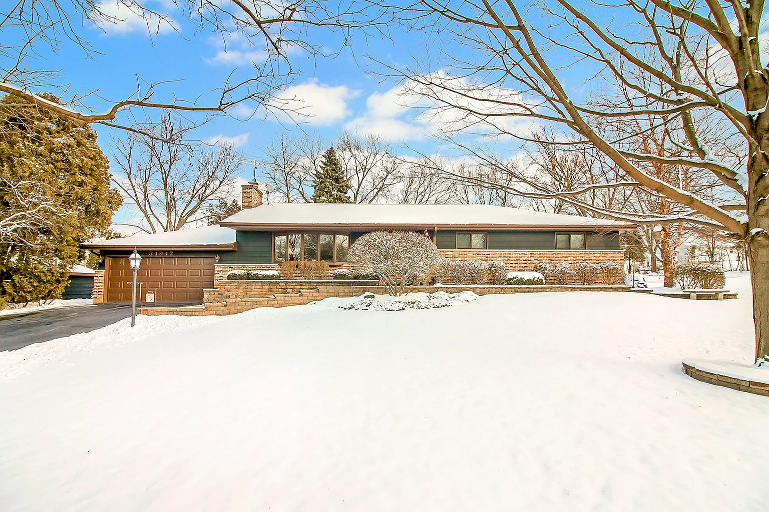 34947 N Wilson Rd photo 1