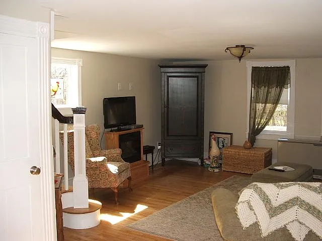 60 North St — Photo 3