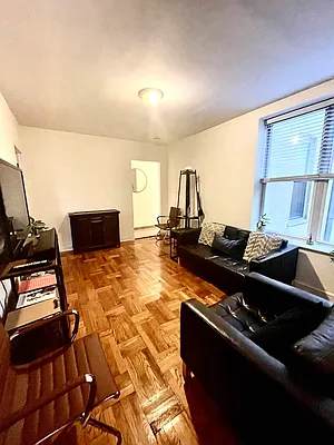 Rented by Luxian International Realty LLC | media 3